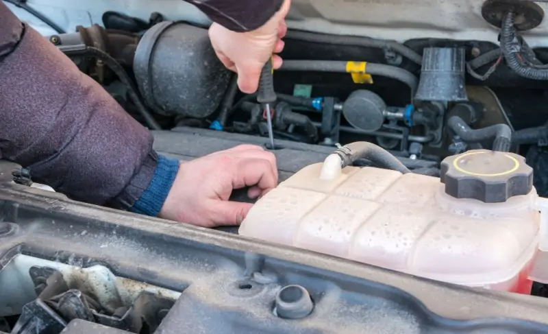 Mecânica em Farroupilha para Troca de Fluido do Sistema de Arrefecimento